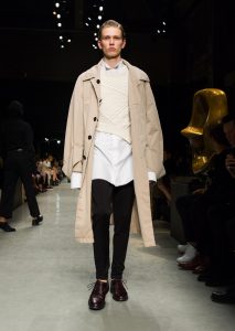 Burberry February 2017 Collection - Look 12
