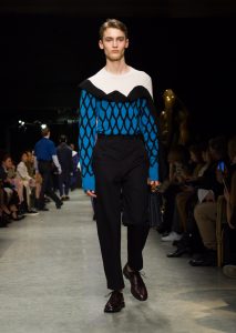 Burberry February 2017 Collection - Look 34