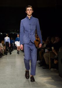 Burberry February 2017 Collection - Look 35