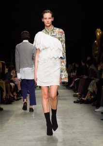 Burberry February 2017 Collection - Look 48
