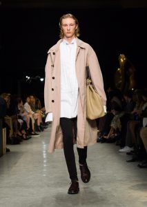 Burberry February 2017 Collection - Look 56