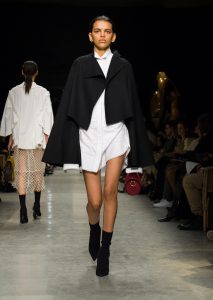 Burberry February 2017 Collection - Look 9