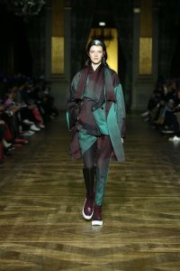 Issey Miyake - FW17 Look 01